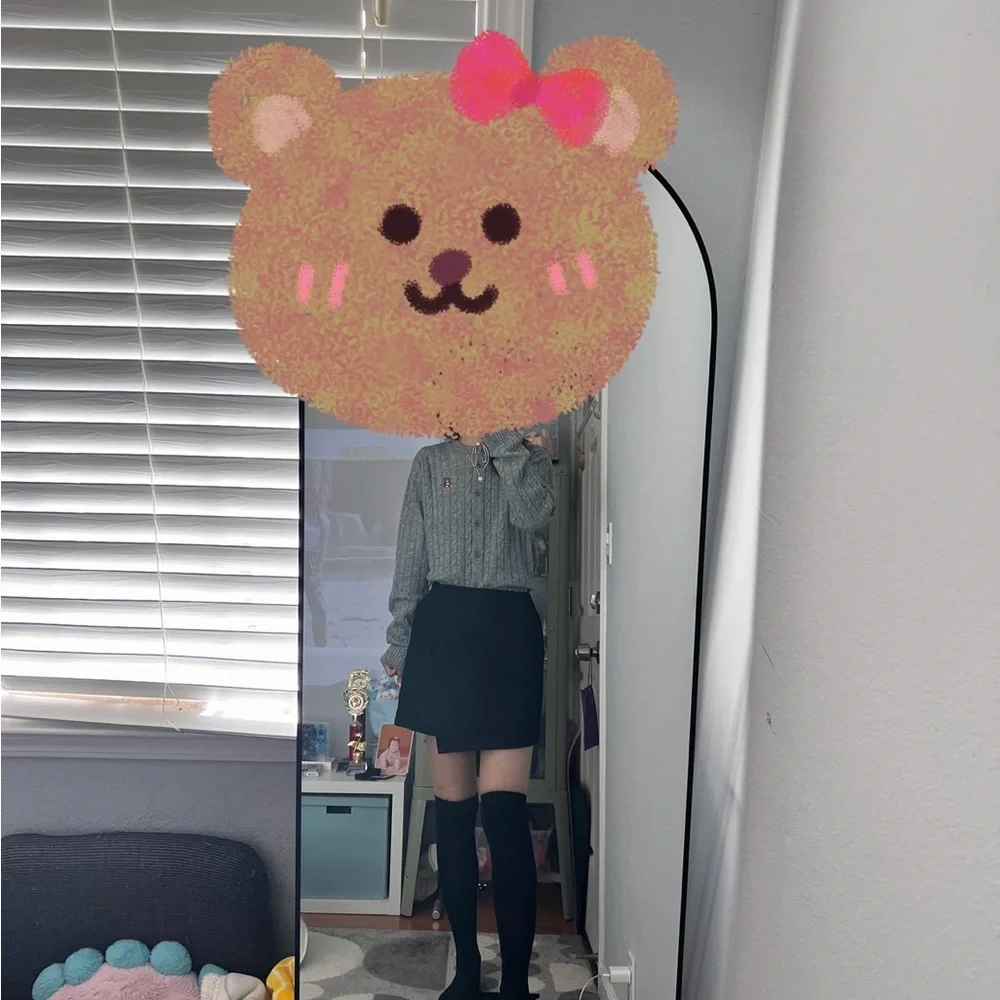 Uniqlo Tweed Skort - Picture 2 of 6